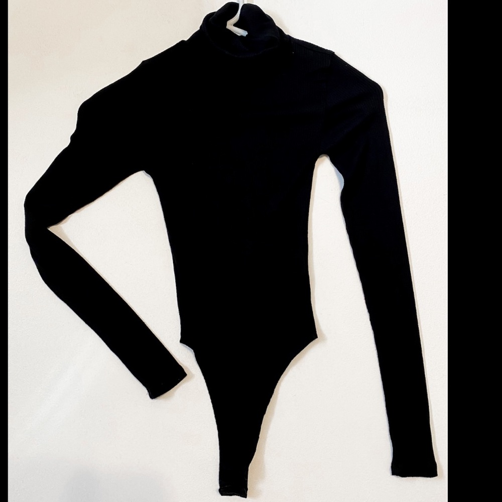 Black ribbed bodysuit from Vici